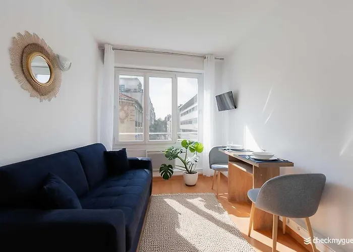 Charming - 2p - Near Convention Appartement